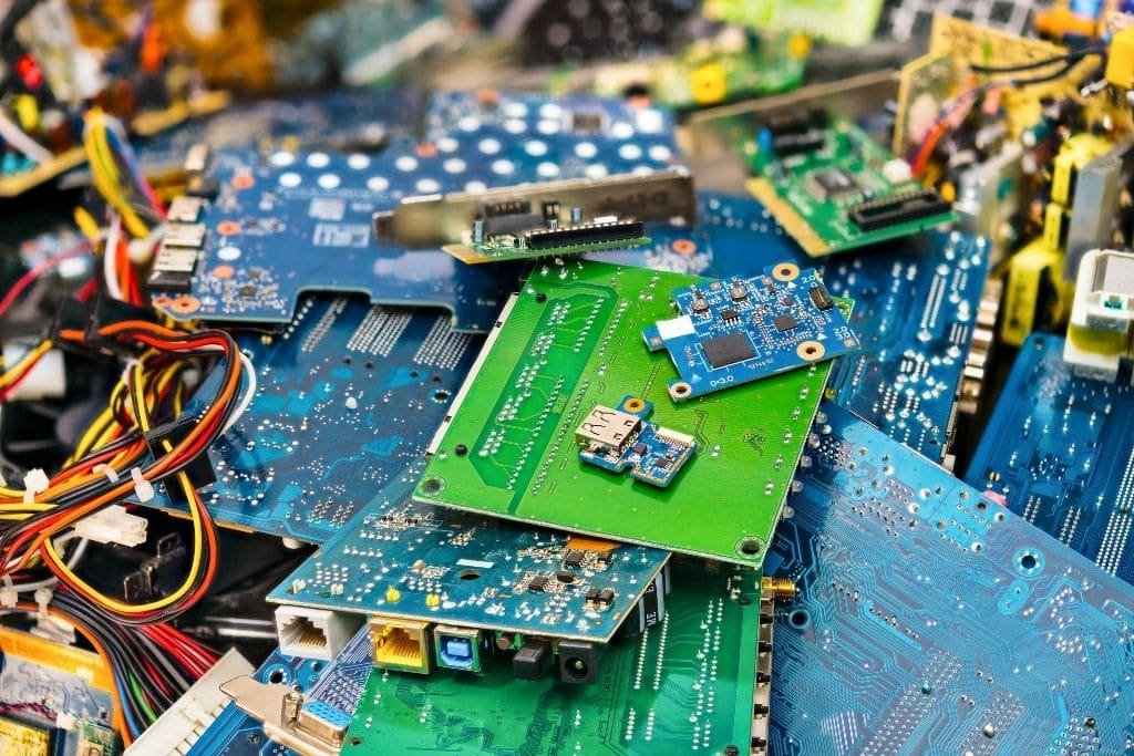 E-Waste Scrap Buyer in Qatar
